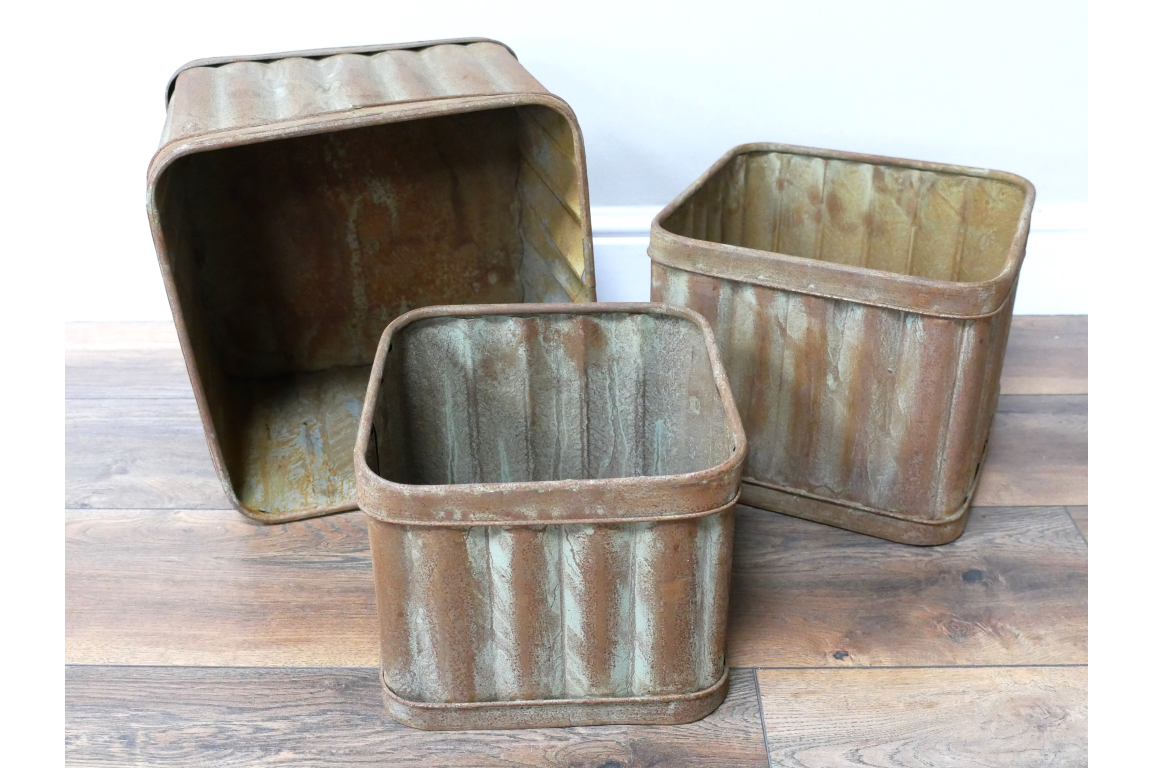 Set Of 3 Rustic Planters