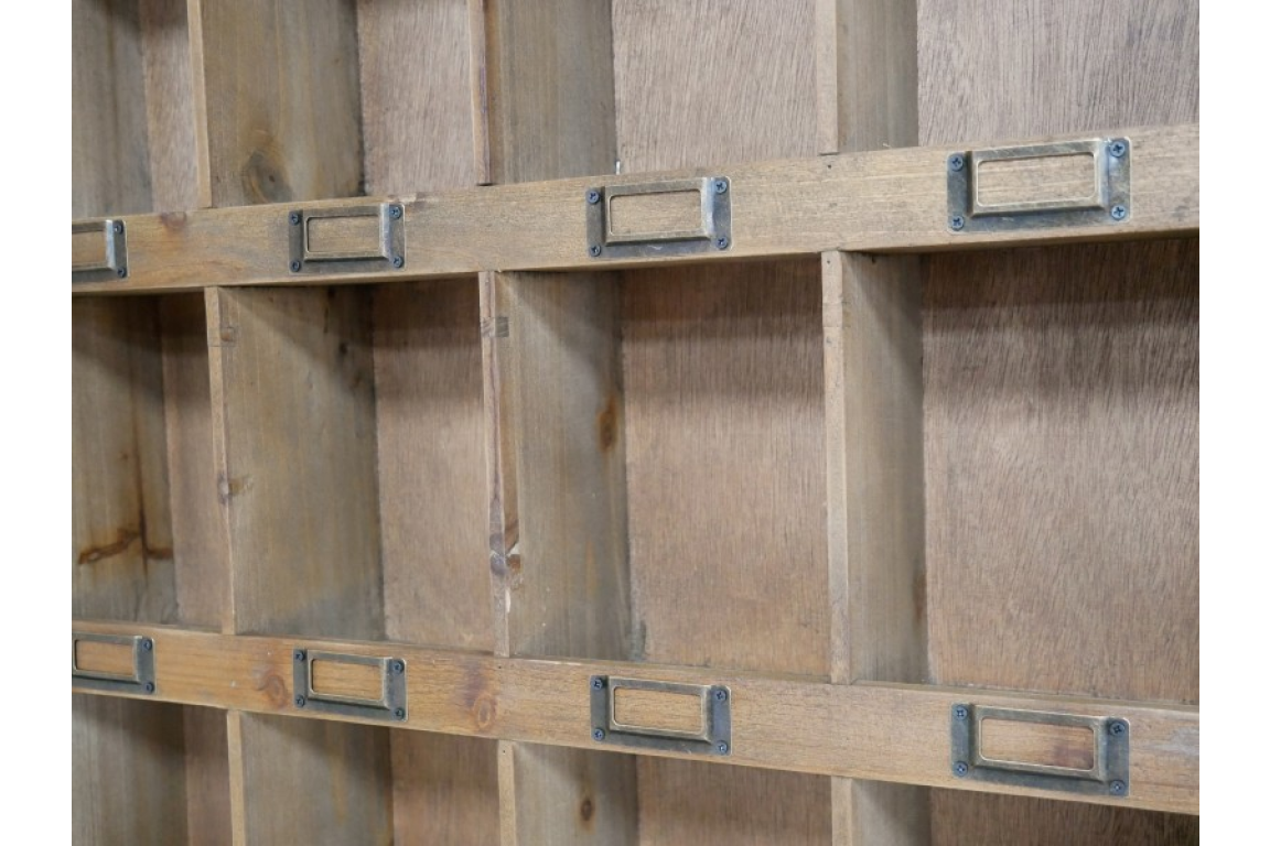 Wall Storage Unit