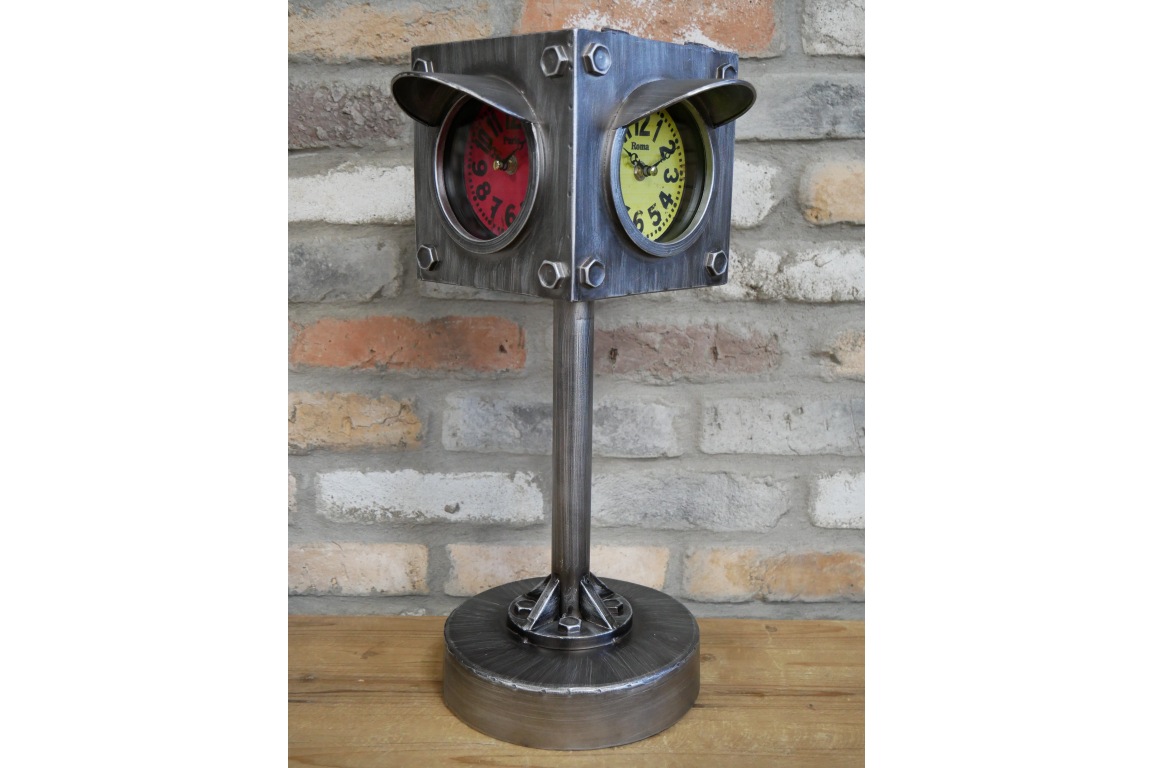 Traffic Light Clock