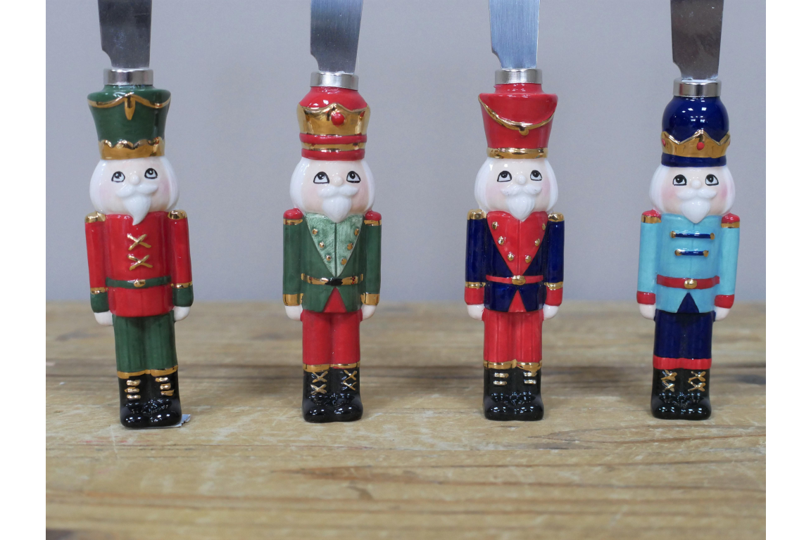 Set Of 4 Butter Knives