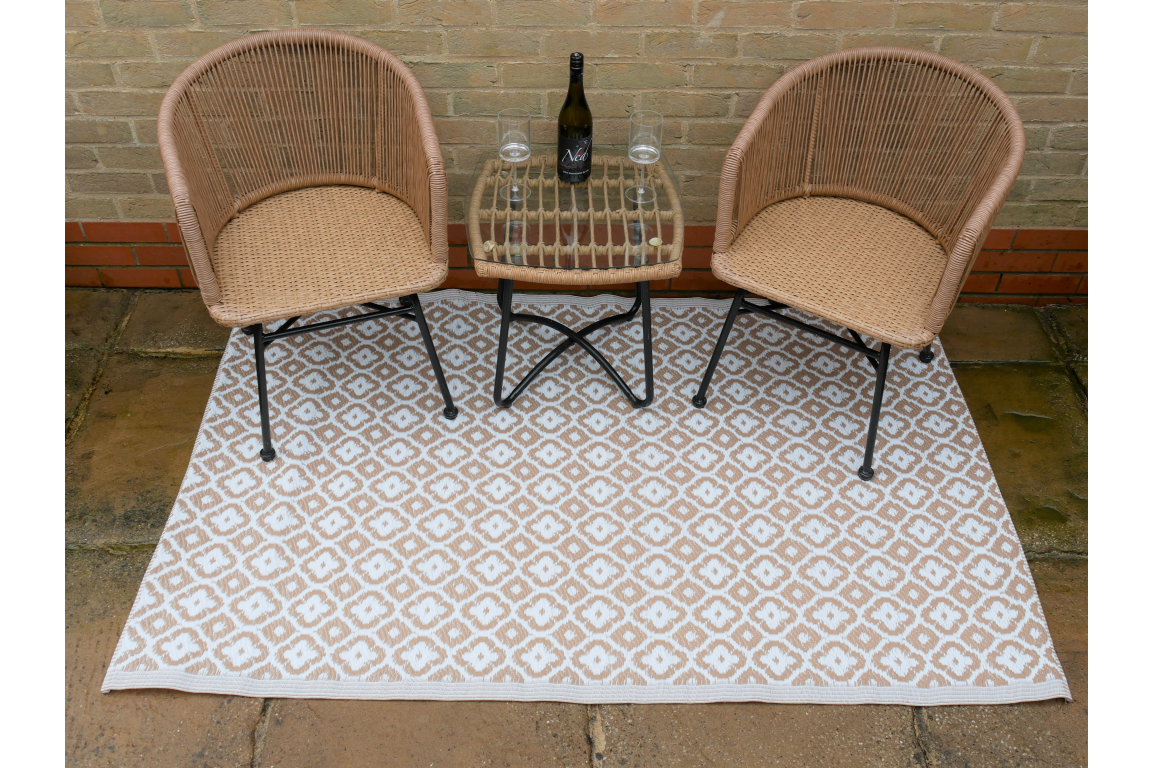 Outdoor Rug (180 x 120)