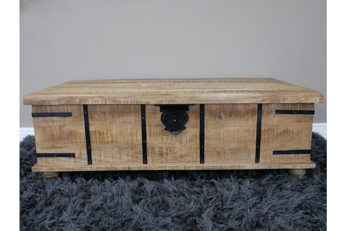 Large Trunk / Coffee Table