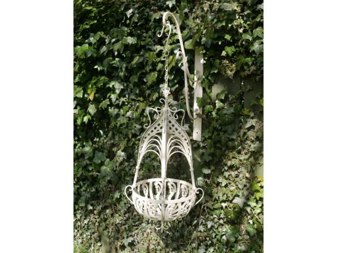 Small hanging Basket (Cream)